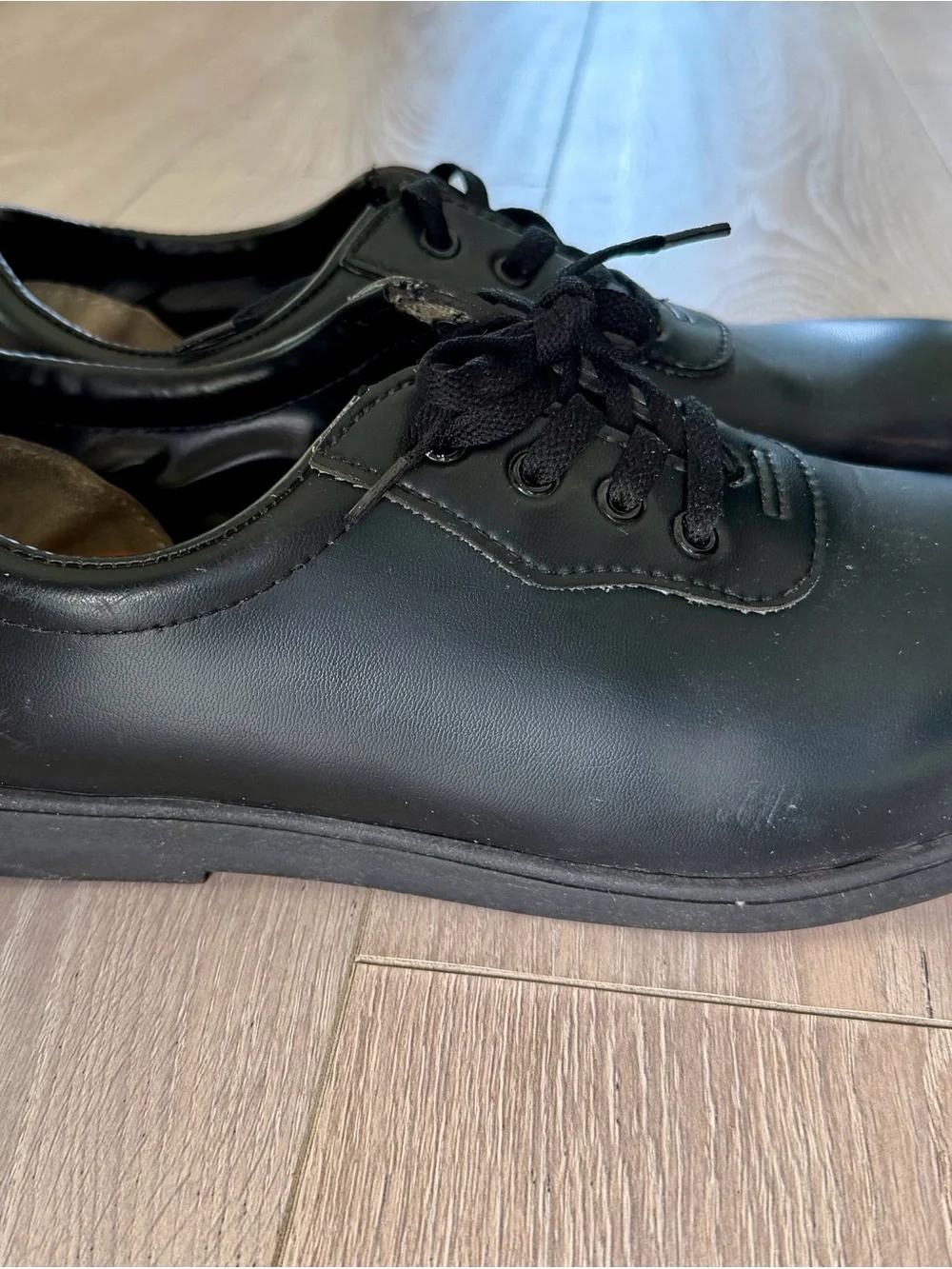 Dickies Black Lace-Up Derby Shoes with Red Lining